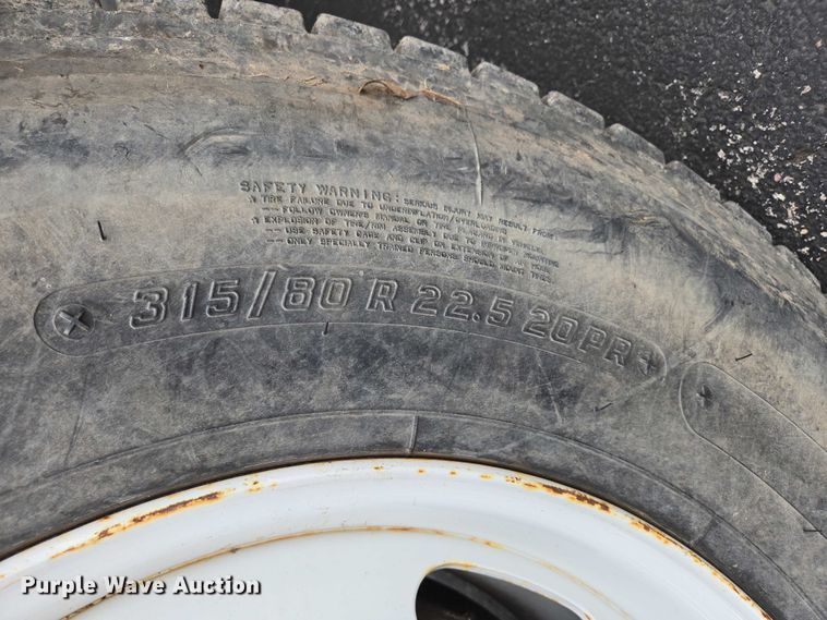 image for item ER5247 2002 Freightliner  FL112 roll-off container truck