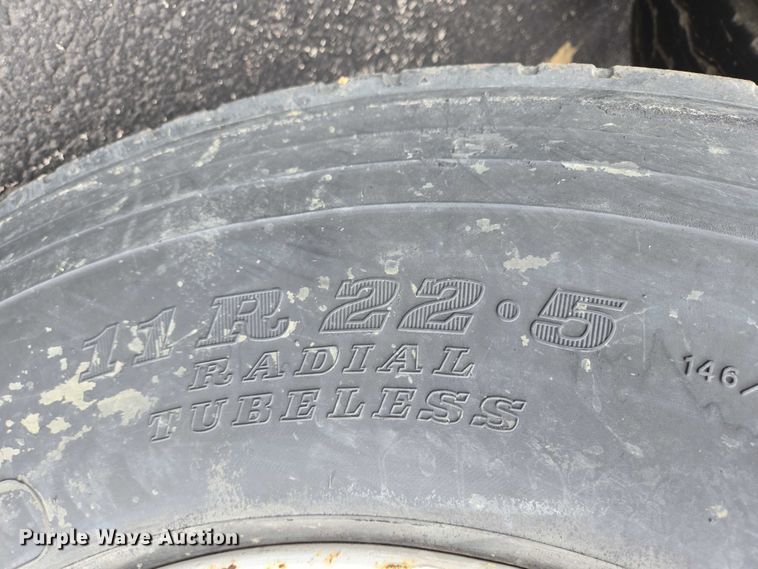 image for item ER5247 2002 Freightliner  FL112 roll-off container truck