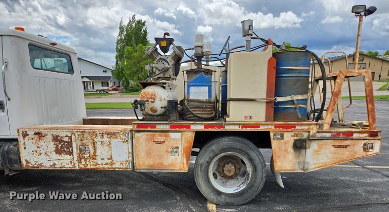 image for item ER5248 1987 International 1754 fuel / lube truck