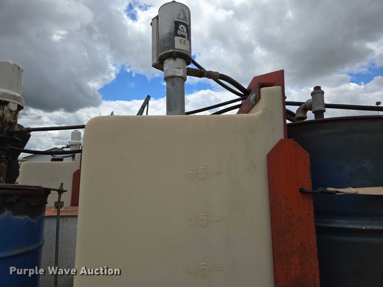 image for item ER5248 1987 International 1754 fuel / lube truck