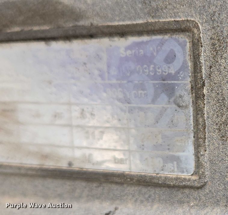 image for item ER5248 1987 International 1754 fuel / lube truck