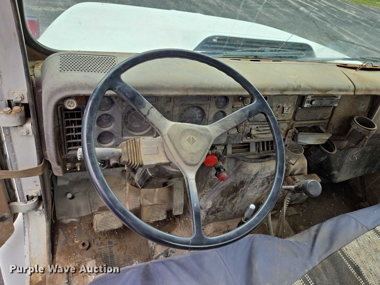 image for item ER5248 1987 International 1754 fuel / lube truck