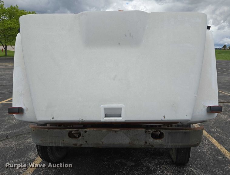 image for item ER5248 1987 International 1754 fuel / lube truck