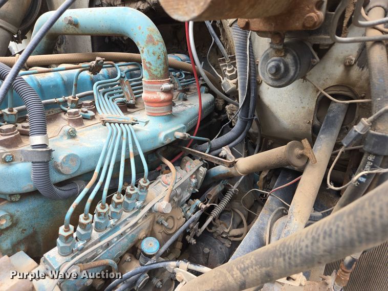 image for item ER5248 1987 International 1754 fuel / lube truck