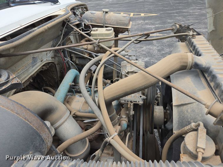 image for item ER5248 1987 International 1754 fuel / lube truck