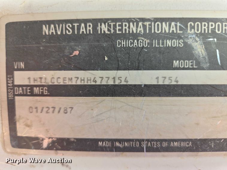 image for item ER5248 1987 International 1754 fuel / lube truck