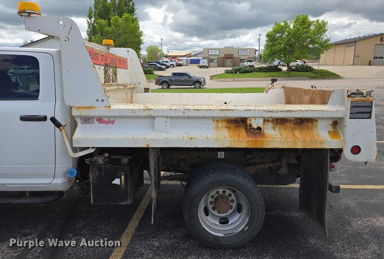 image for item ER5249 2011 Dodge Ram 5500 Crew Cab dump truck