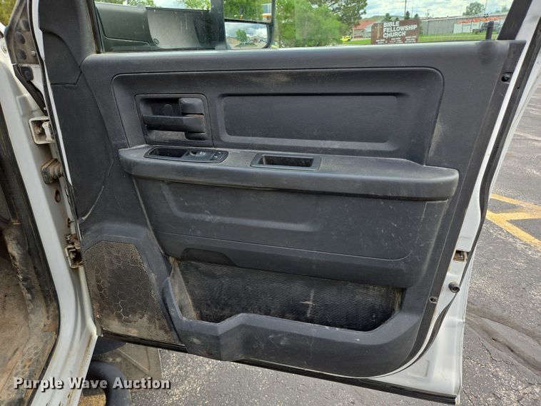 image for item ER5249 2011 Dodge Ram 5500 Crew Cab dump truck