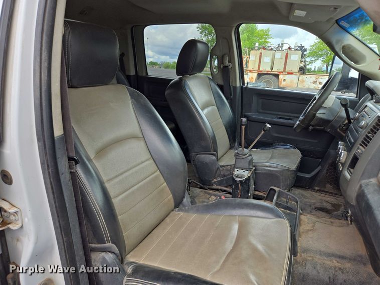 image for item ER5249 2011 Dodge Ram 5500 Crew Cab dump truck