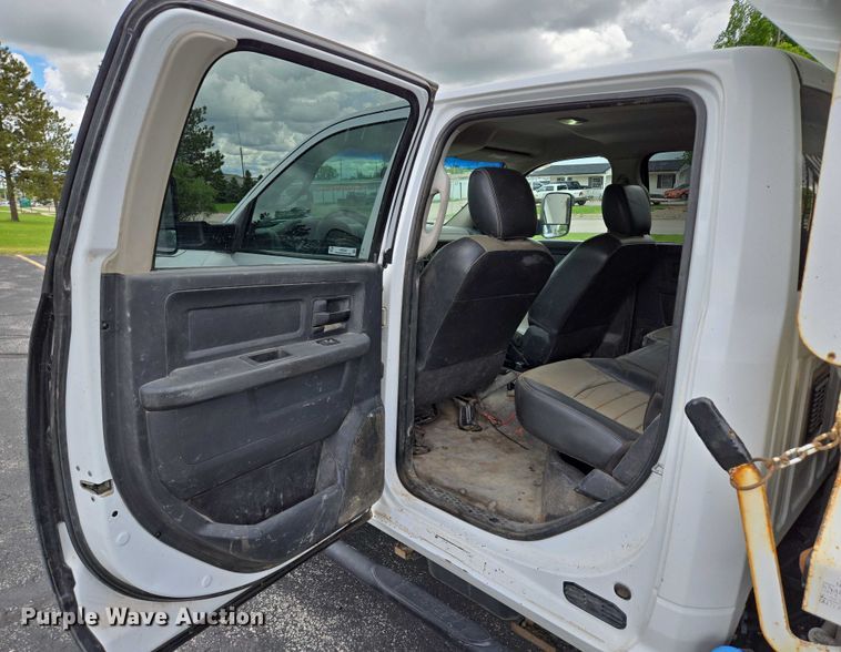 image for item ER5249 2011 Dodge Ram 5500 Crew Cab dump truck