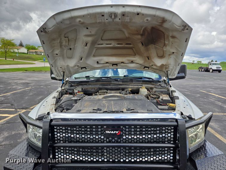 image for item ER5249 2011 Dodge Ram 5500 Crew Cab dump truck