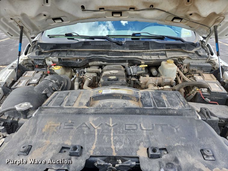 image for item ER5249 2011 Dodge Ram 5500 Crew Cab dump truck