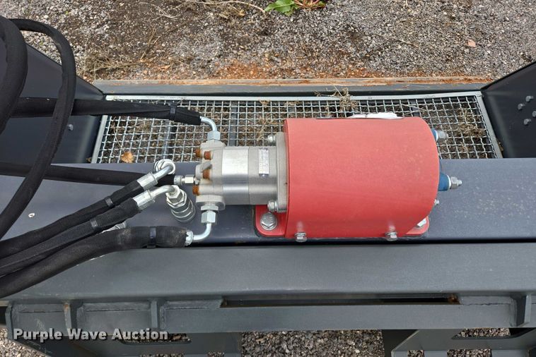 image for item ER5250 Handy HVSB72 skid steer screening bucket