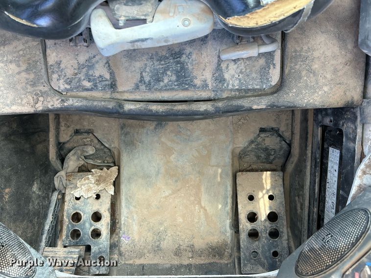 image for item EX9792 2019 Bobcat T740 tracked skid steer loader