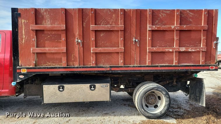 image for item NB9891 2015 Dodge Ram 5500 dump flatbed truck
