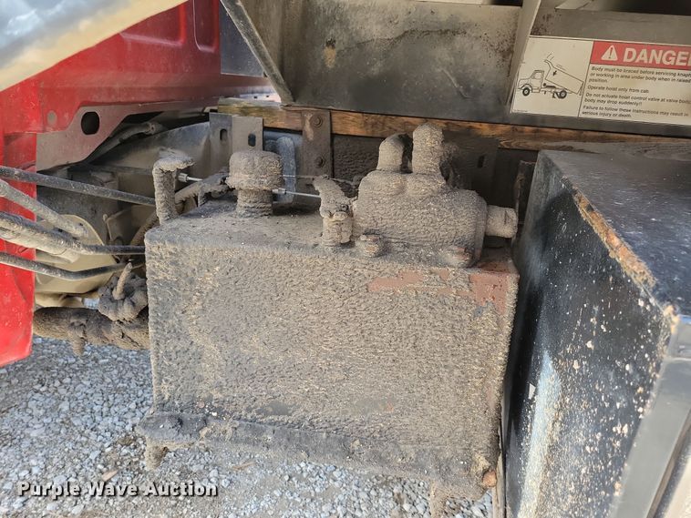 image for item NB9891 2015 Dodge Ram 5500 dump flatbed truck