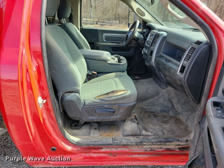 image for item NB9891 2015 Dodge Ram 5500 dump flatbed truck