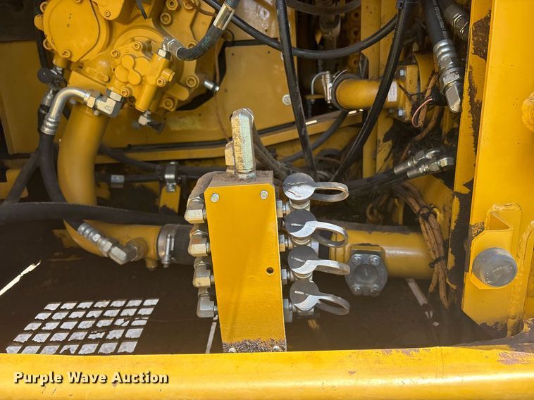 image for item ND9721 2019 Caterpillar 326F L excavator