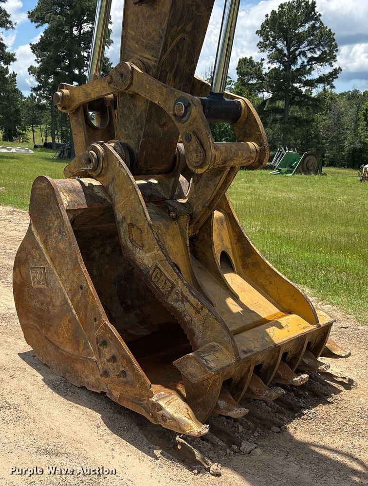 image for item ND9721 2019 Caterpillar 326F L excavator