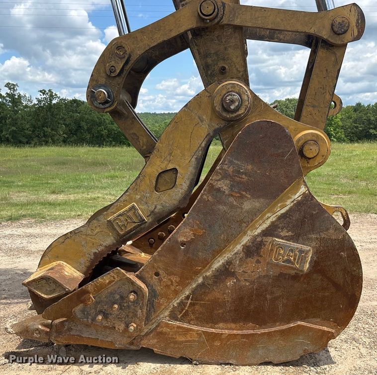 image for item ND9721 2019 Caterpillar 326F L excavator