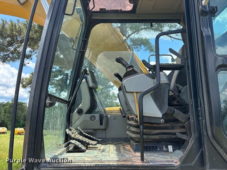 image for item ND9721 2019 Caterpillar 326F L excavator