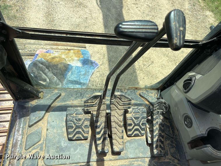 image for item ND9721 2019 Caterpillar 326F L excavator