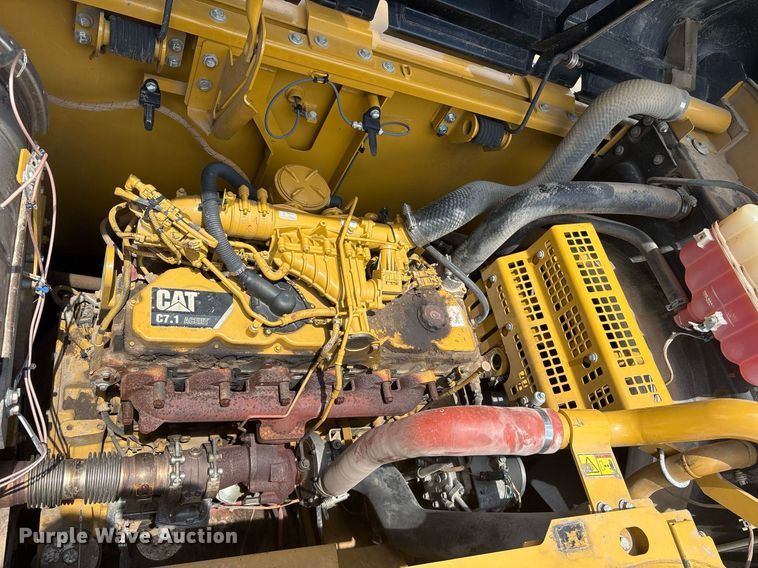 image for item ND9721 2019 Caterpillar 326F L excavator
