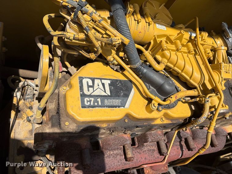 image for item ND9721 2019 Caterpillar 326F L excavator