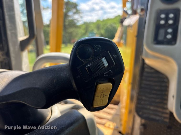 image for item ND9722 2014 Caterpillar D6T XL dozer