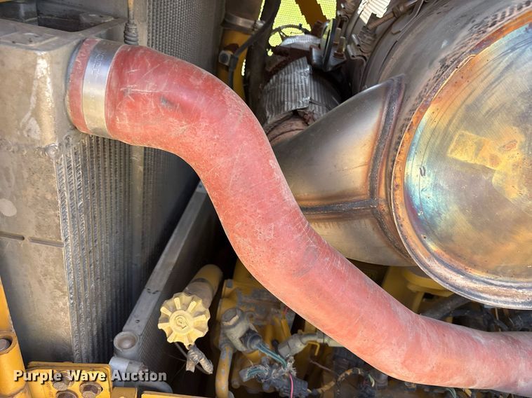 image for item ND9722 2014 Caterpillar D6T XL dozer