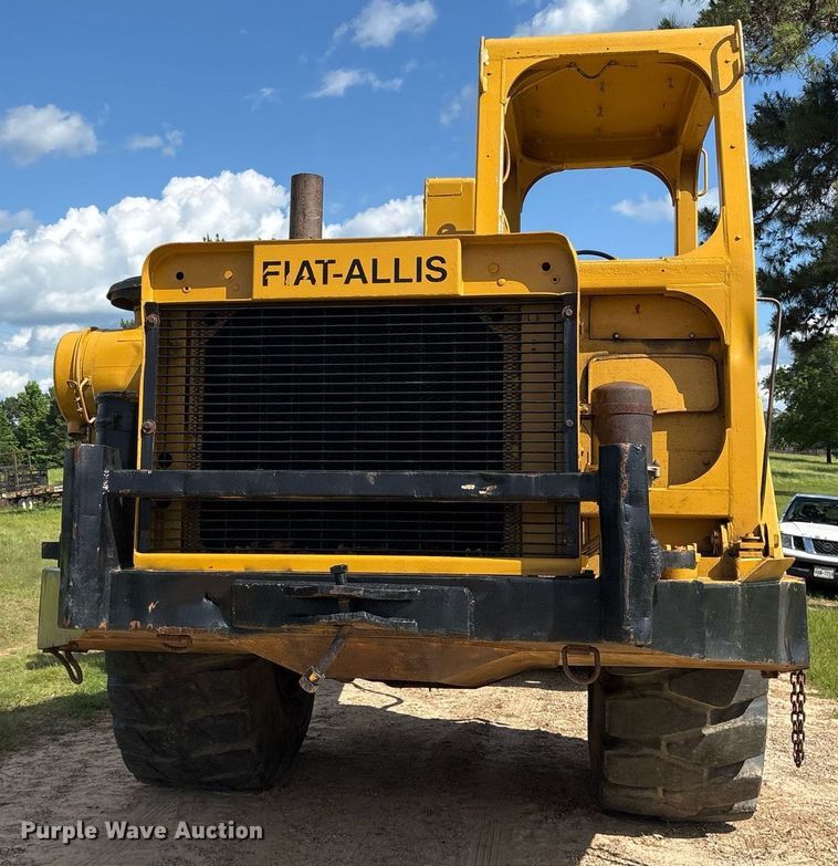 image for item ND9733 1986 Fiat-Allis 260-B conventional scraper 