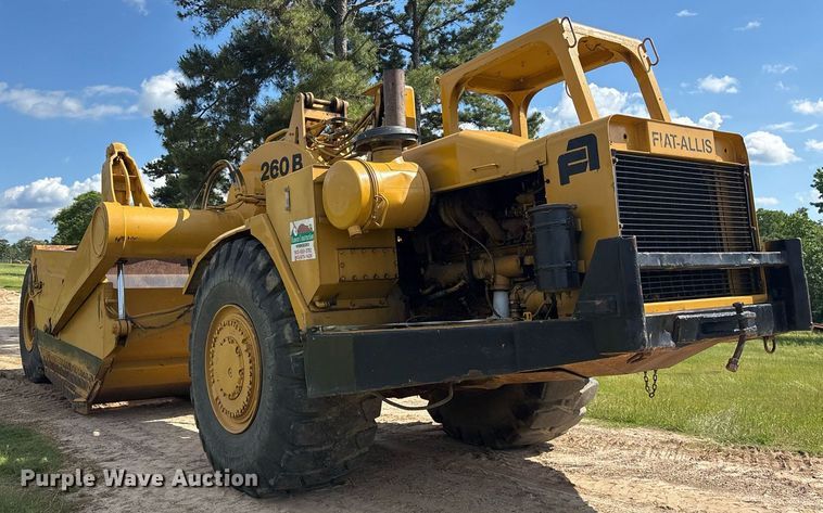 image for item ND9733 1986 Fiat-Allis 260-B conventional scraper 