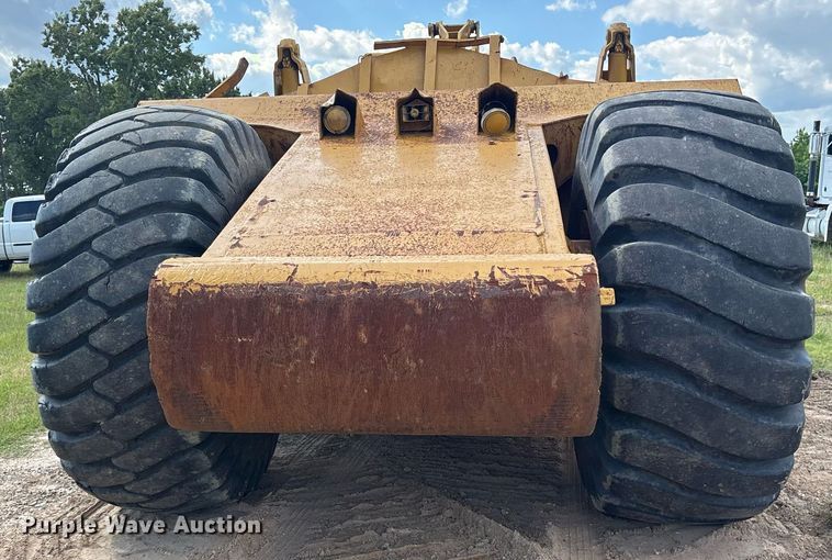 image for item ND9733 1986 Fiat-Allis 260-B conventional scraper 