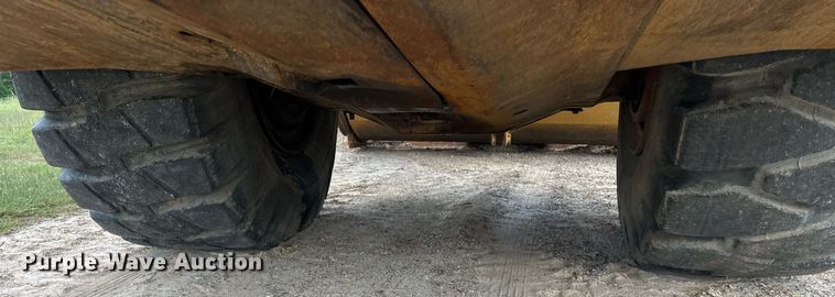 image for item ND9733 1986 Fiat-Allis 260-B conventional scraper 