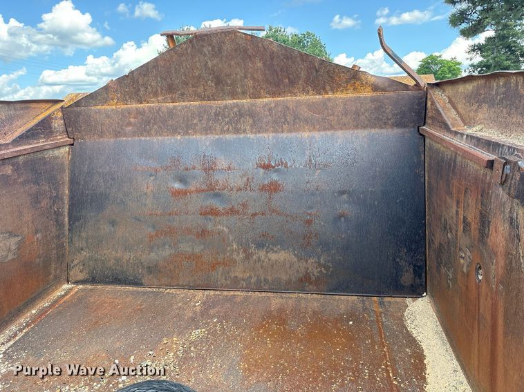 image for item ND9733 1986 Fiat-Allis 260-B conventional scraper 