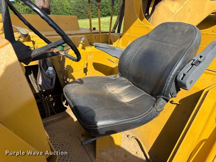 image for item ND9733 1986 Fiat-Allis 260-B conventional scraper 