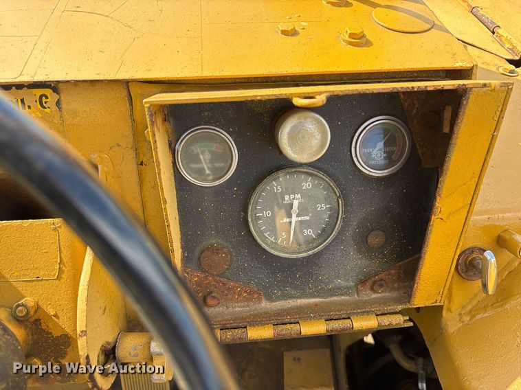 image for item ND9733 1986 Fiat-Allis 260-B conventional scraper 