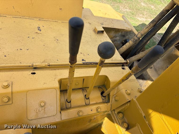 image for item ND9733 1986 Fiat-Allis 260-B conventional scraper 