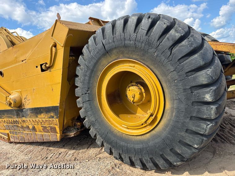 image for item ND9733 1986 Fiat-Allis 260-B conventional scraper 