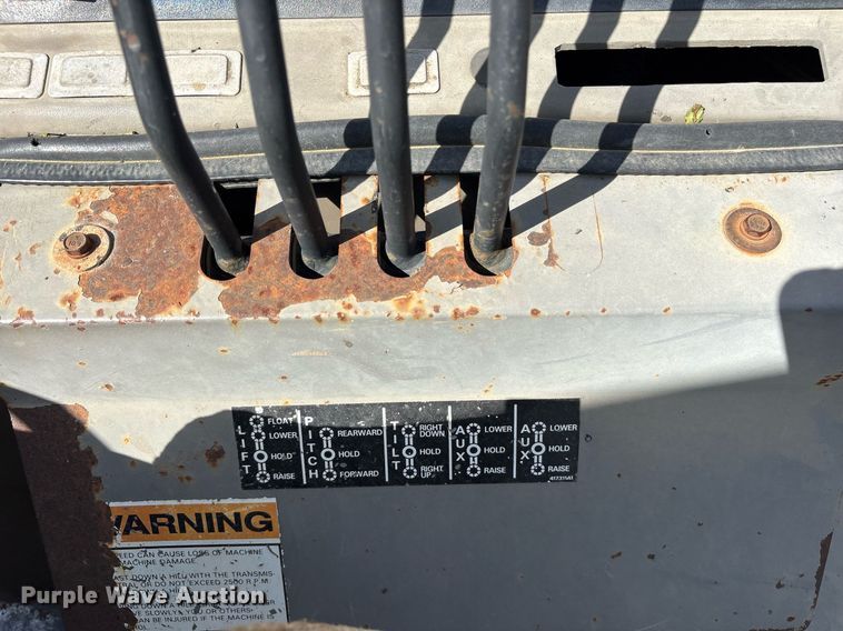 image for item ND9753 2005 Case 570 MXT landscape tractor