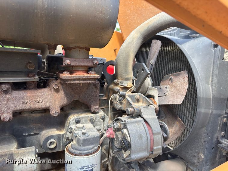 image for item ND9753 2005 Case 570 MXT landscape tractor