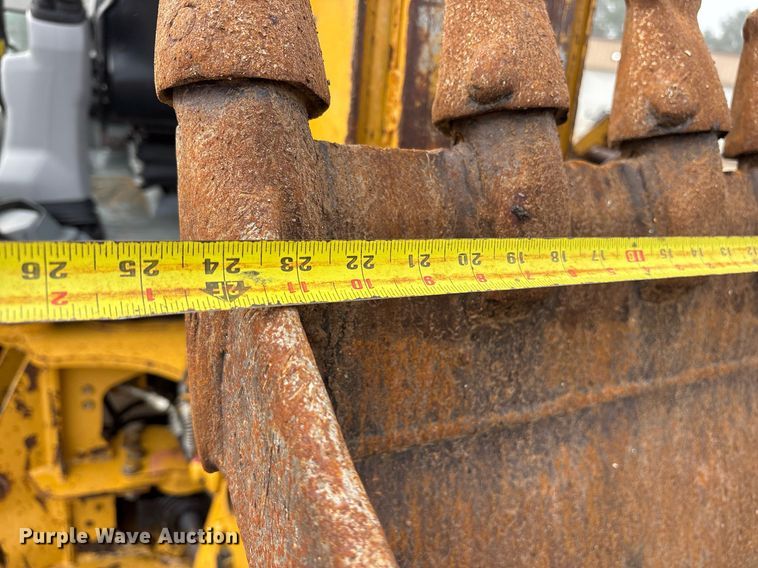 image for item ND9754 2011 Caterpillar 420E backhoe