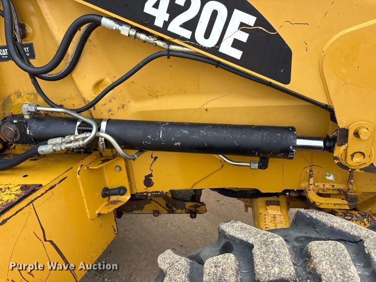 image for item ND9754 2011 Caterpillar 420E backhoe