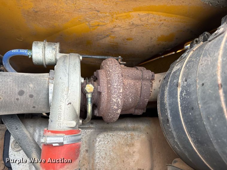 image for item ND9754 2011 Caterpillar 420E backhoe