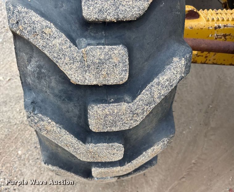 image for item ND9754 2011 Caterpillar 420E backhoe