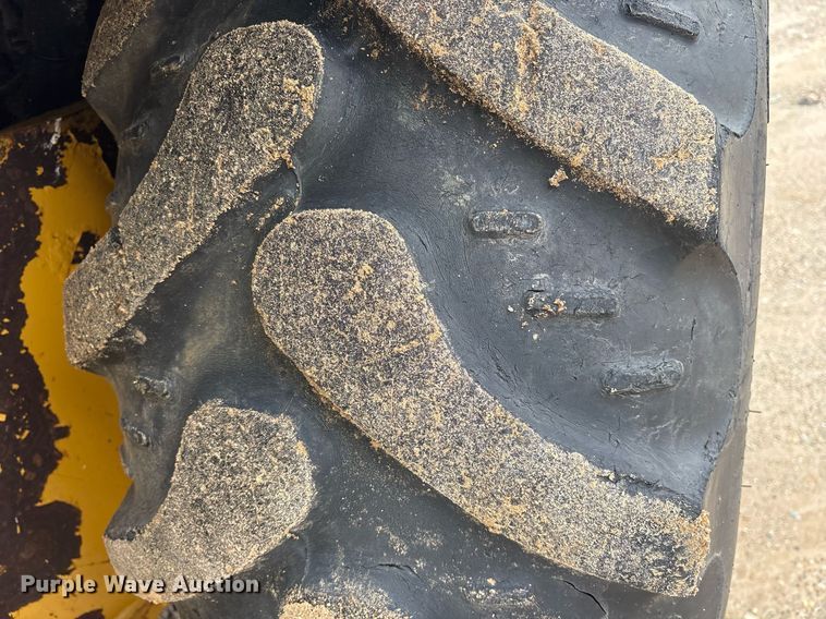 image for item ND9754 2011 Caterpillar 420E backhoe