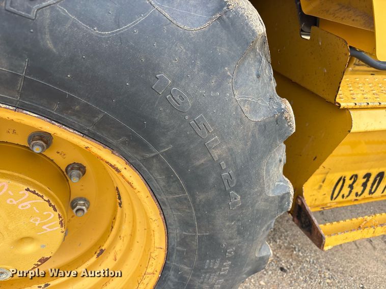 image for item ND9754 2011 Caterpillar 420E backhoe