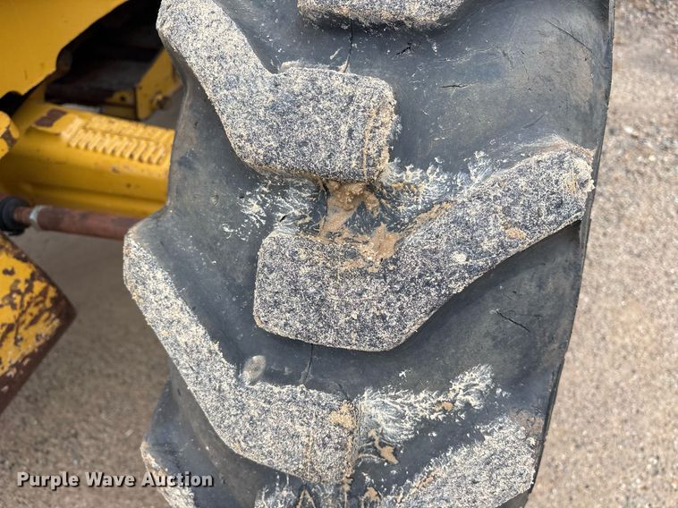 image for item ND9754 2011 Caterpillar 420E backhoe