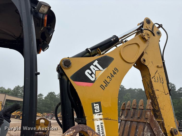 image for item ND9755 2012 Caterpillar 420E backhoe