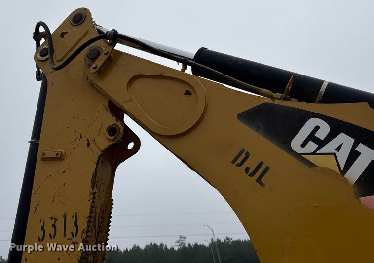 image for item ND9755 2012 Caterpillar 420E backhoe